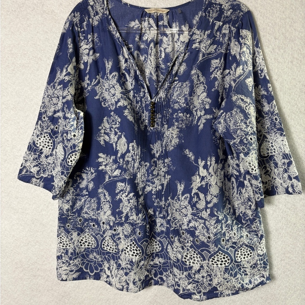 Soft Surroundings Navy and Ivory Floral Pintuck Tunic